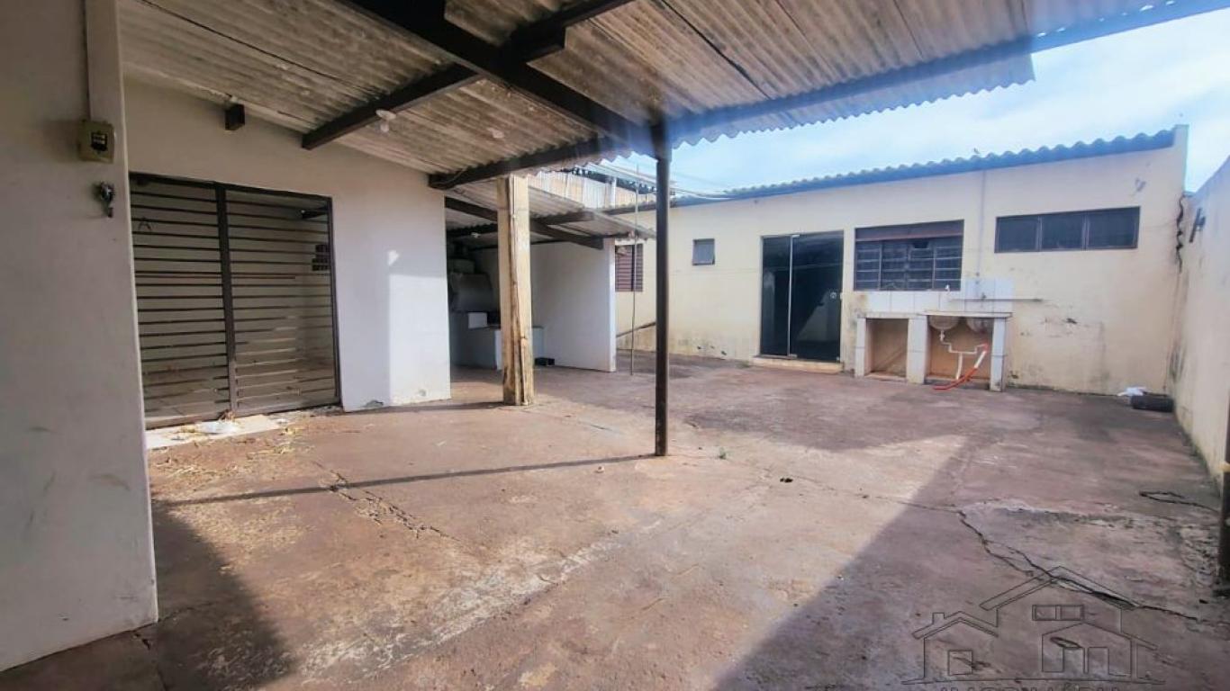 CASA NA Vila Ribeiro em Assis