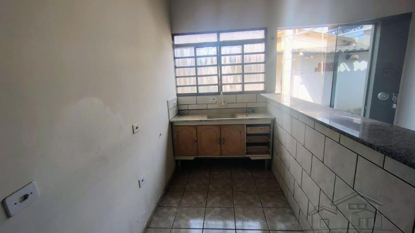 CASA NA Vila Ribeiro em Assis