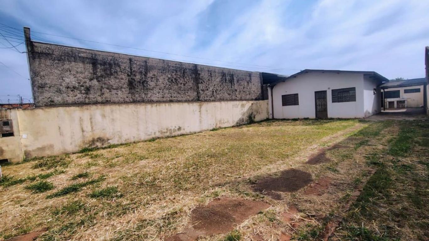 CASA NA Vila Ribeiro em Assis