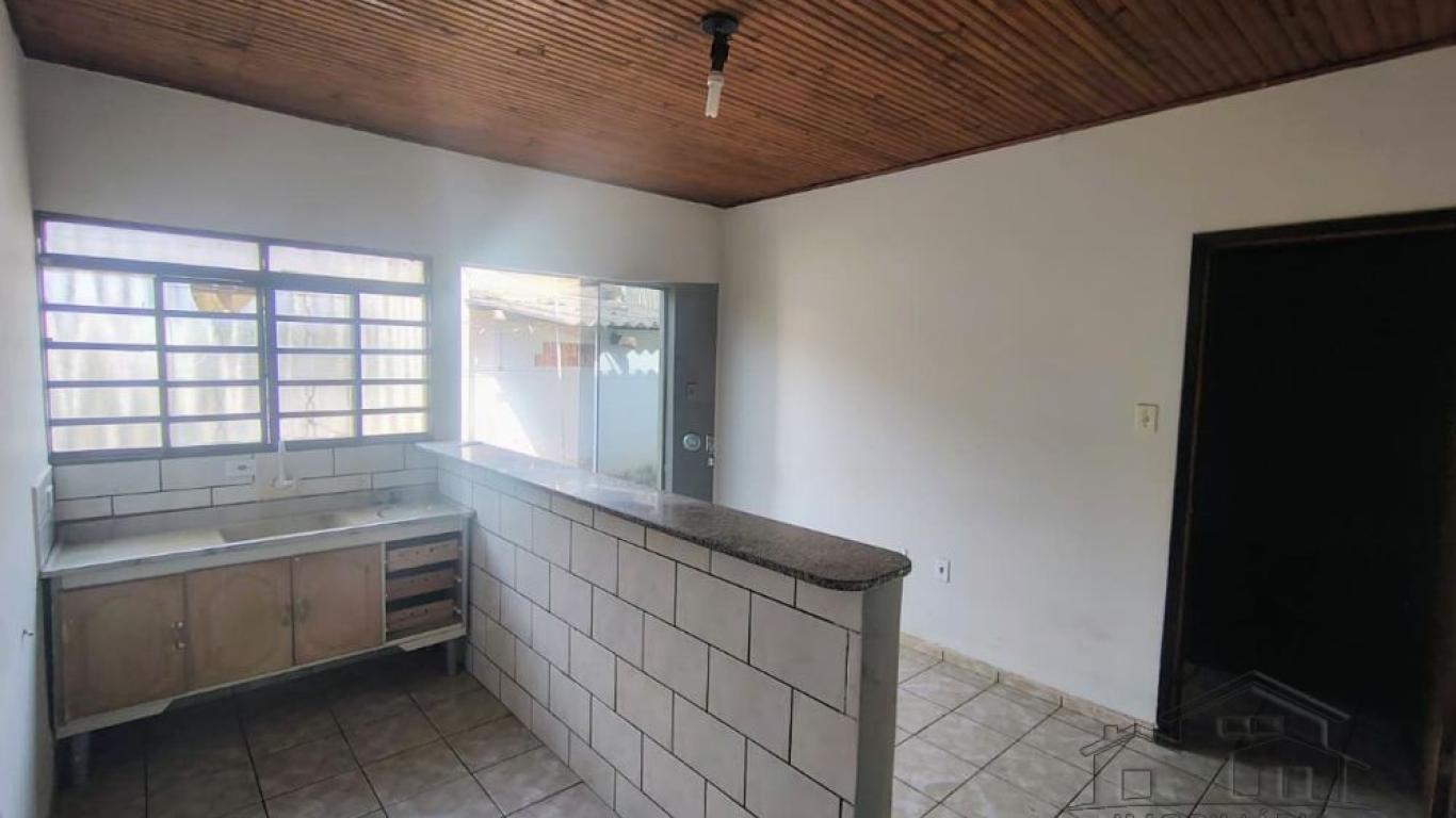 CASA NA Vila Ribeiro em Assis
