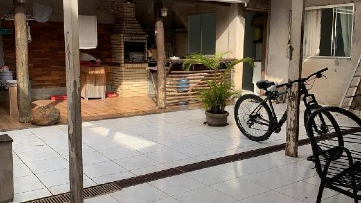 CASA NO Parque Universitário em Assis