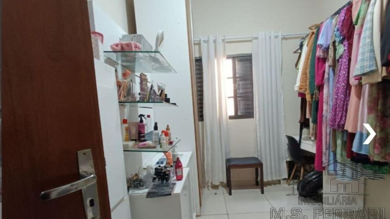 CASA NA Vila Progresso em Assis