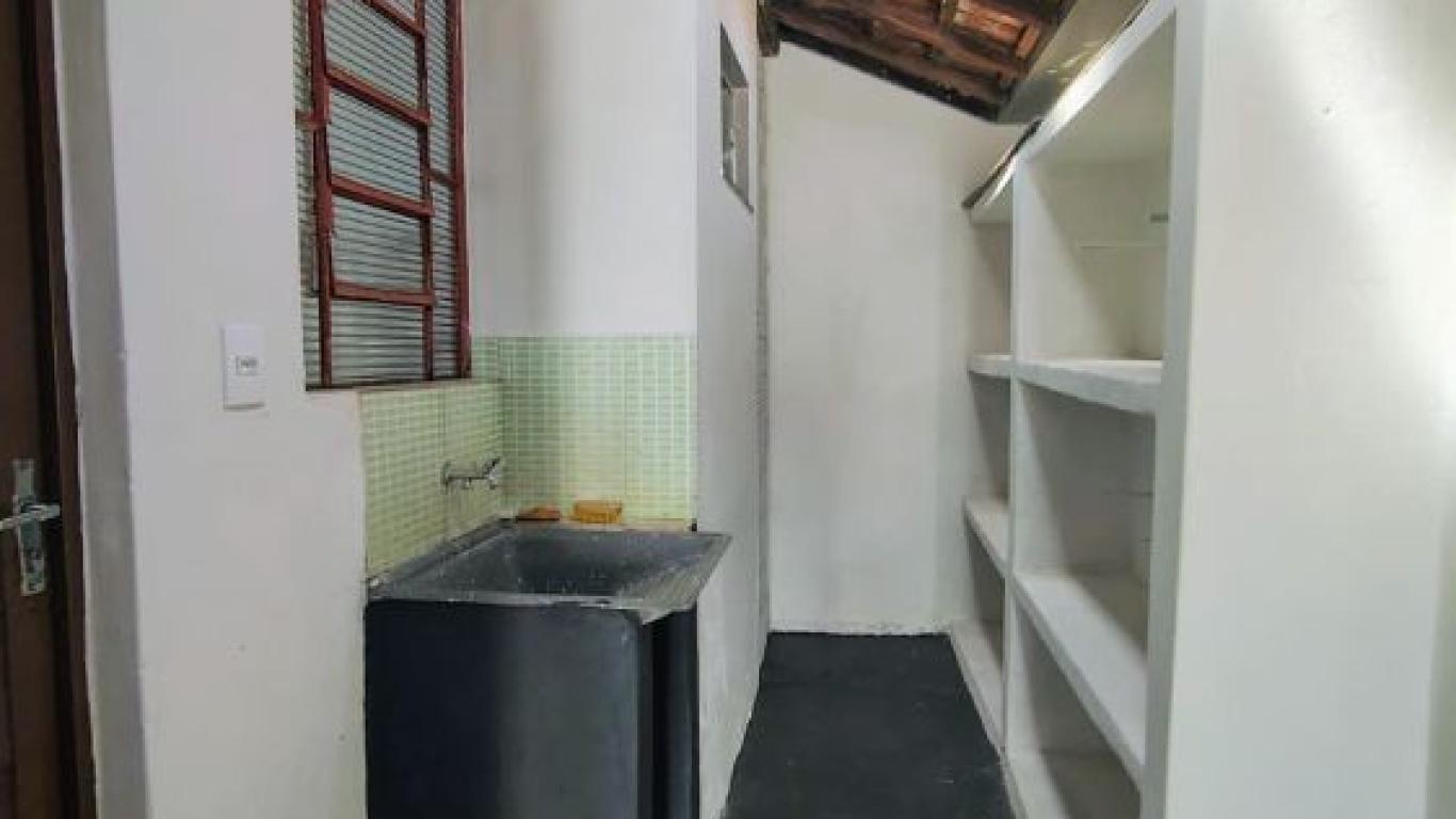 CASA NA Cdhu em Assis