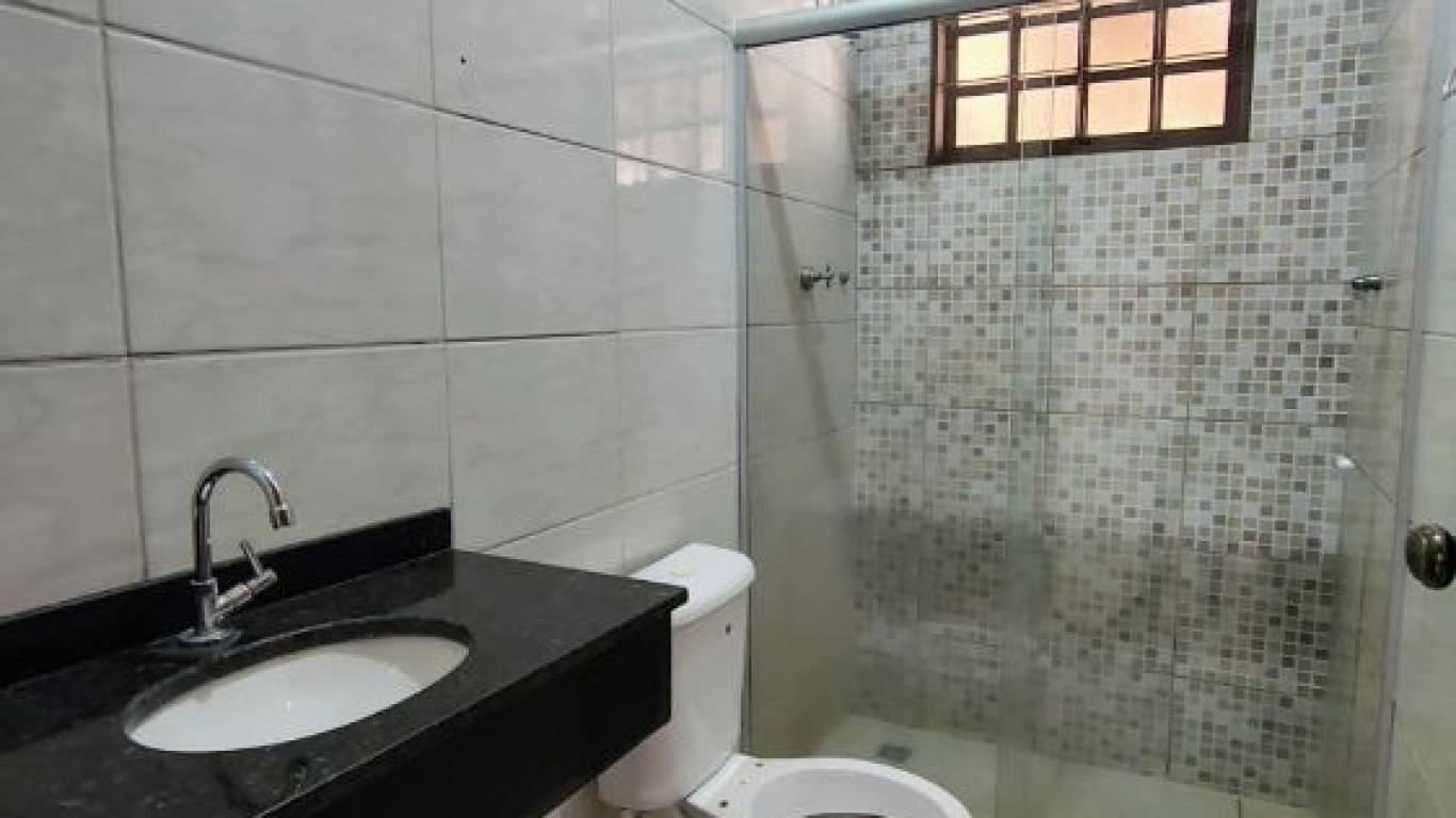 CASA NA Vila Tênis Clube em Assis