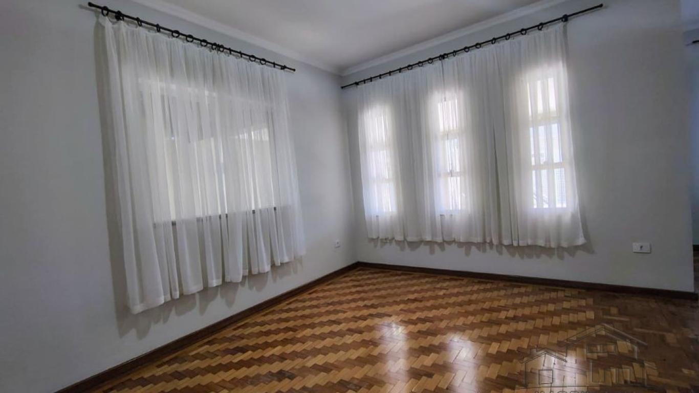CASA NA Centro em Assis