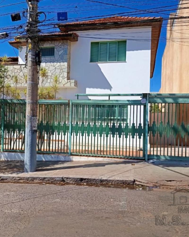CASA NA Centro em Assis