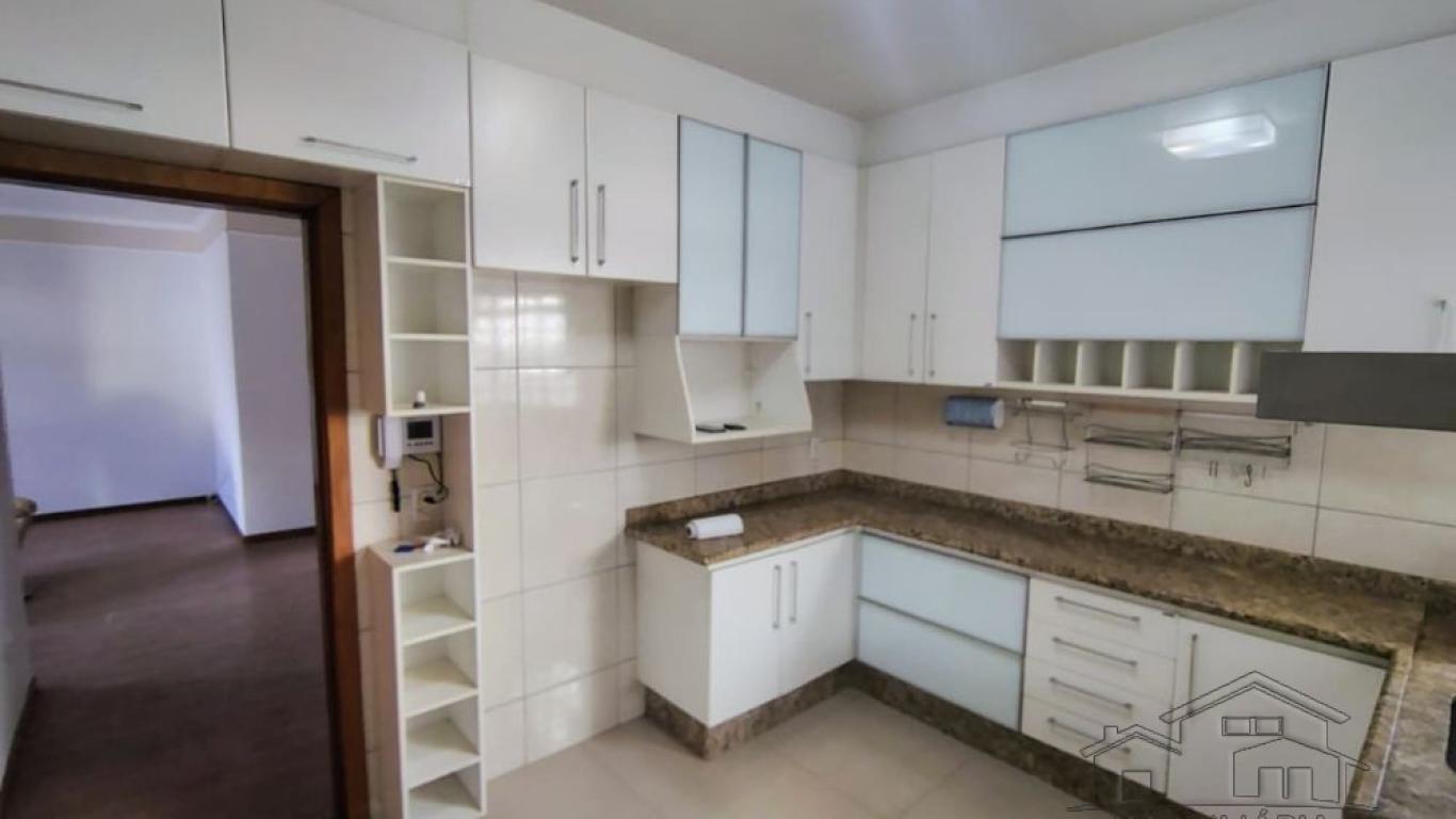 CASA NA Centro em Assis