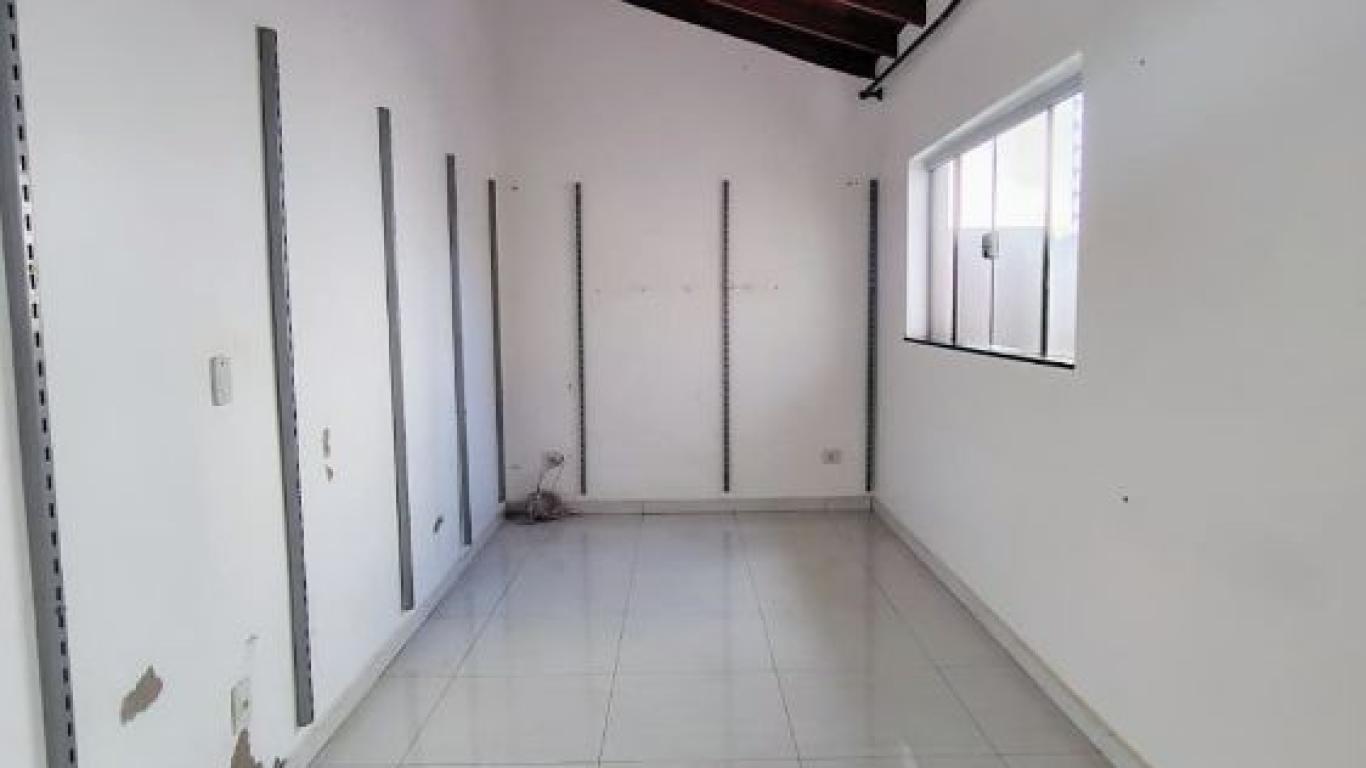 CASA NA Centro em Assis