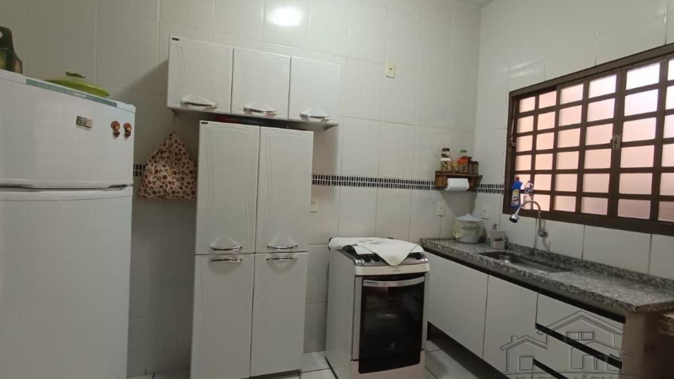 CASA NA Vila Ribeiro em Assis