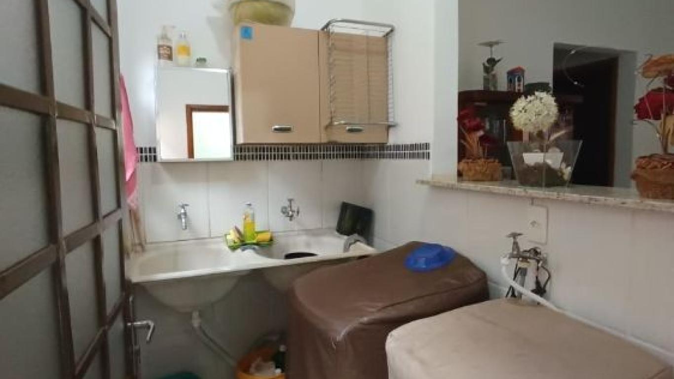 CASA NA Vila Ribeiro em Assis