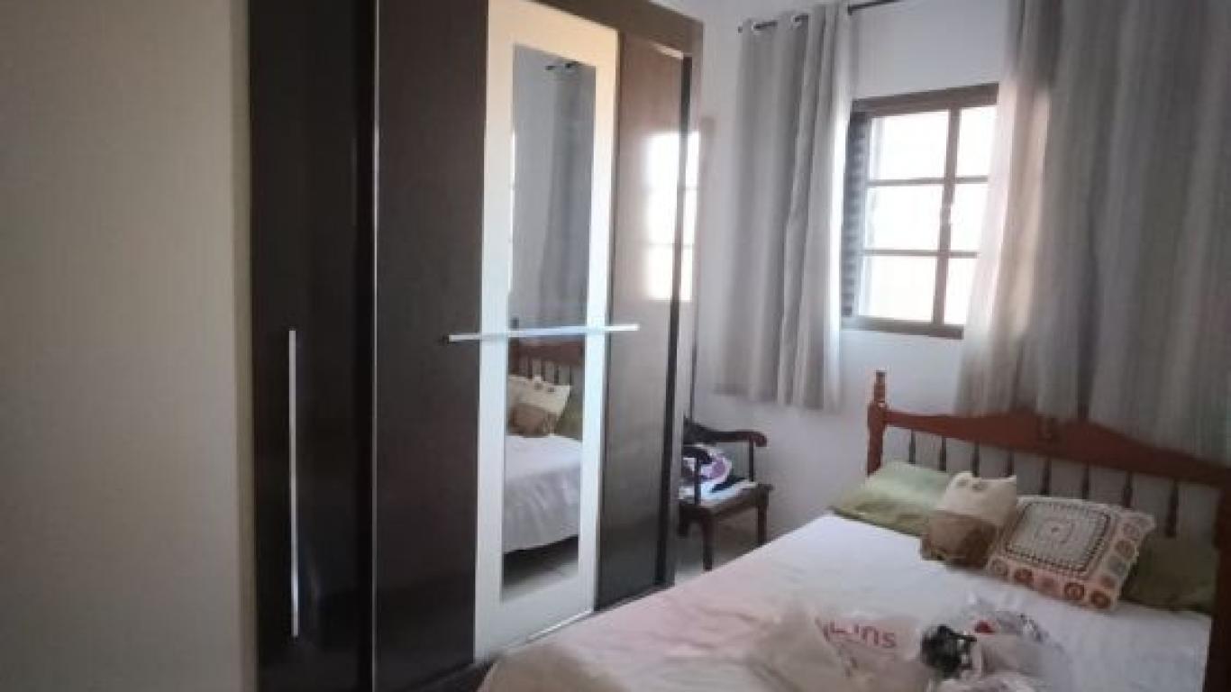 CASA NA Vila Ribeiro em Assis