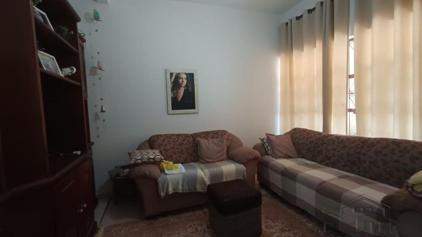 CASA NA Vila Ribeiro em Assis