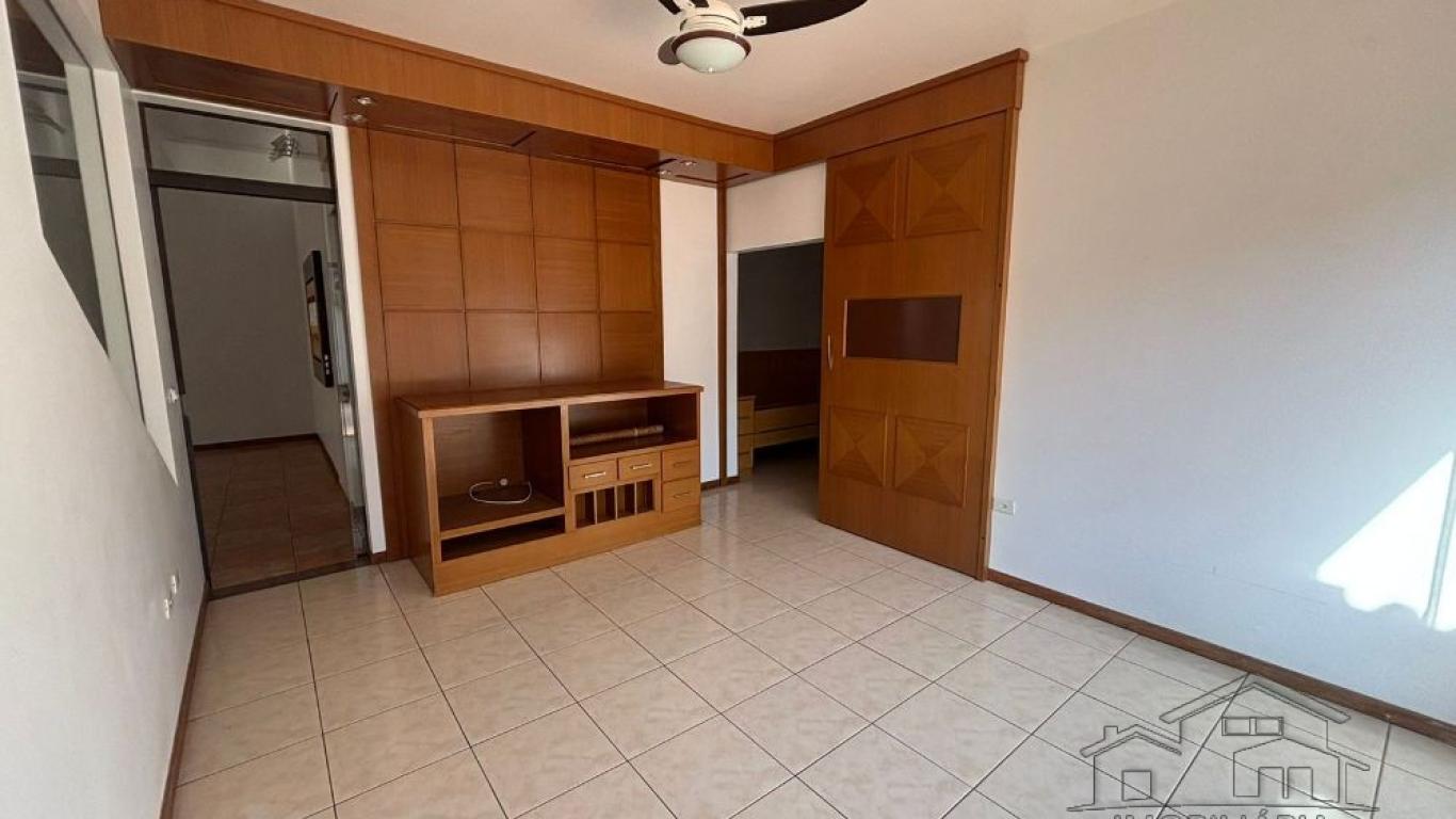 CASA NO Jardim Europa em Assis