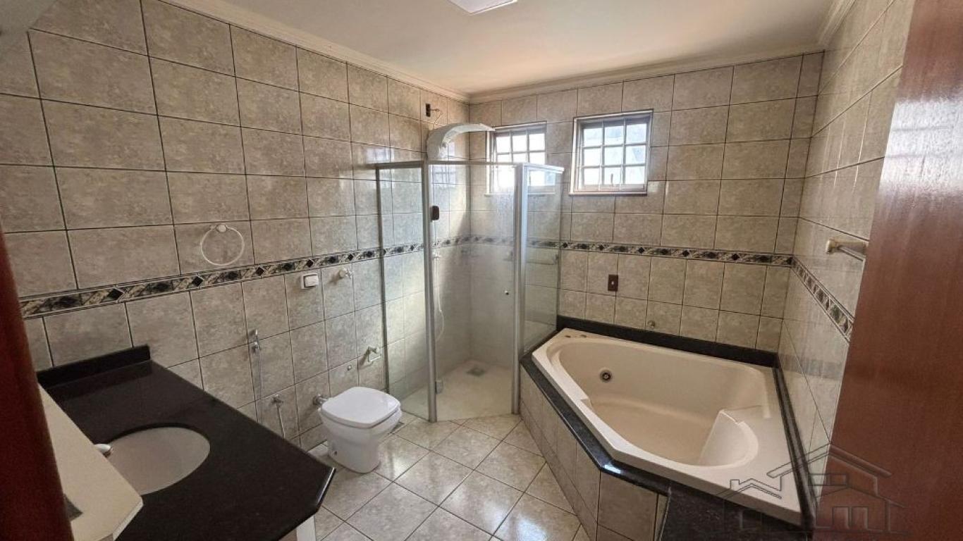 CASA NO Jardim Europa em Assis
