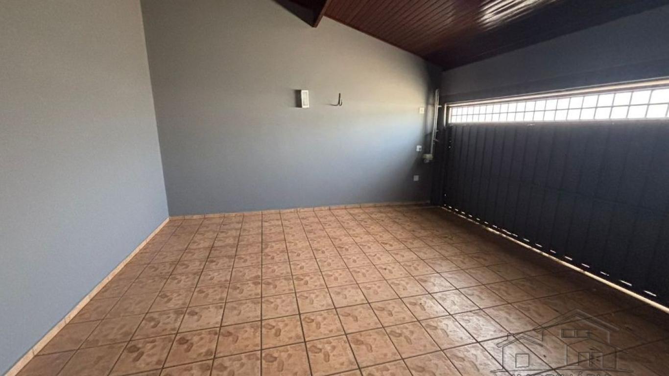 CASA NO Jardim Europa em Assis