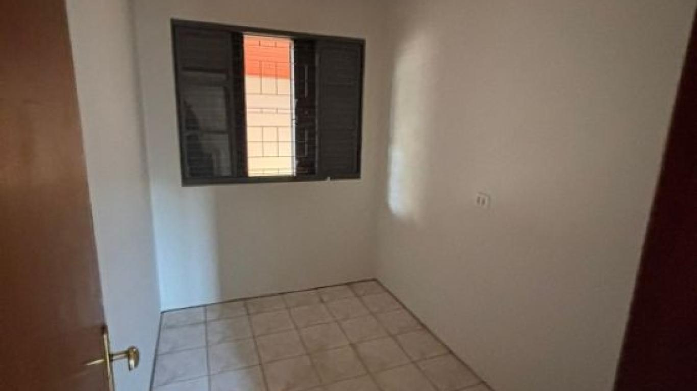 CASA NO Jardim Europa em Assis