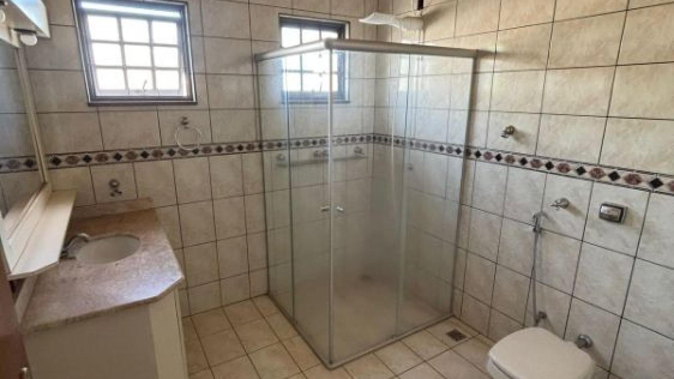 CASA NO Jardim Europa em Assis