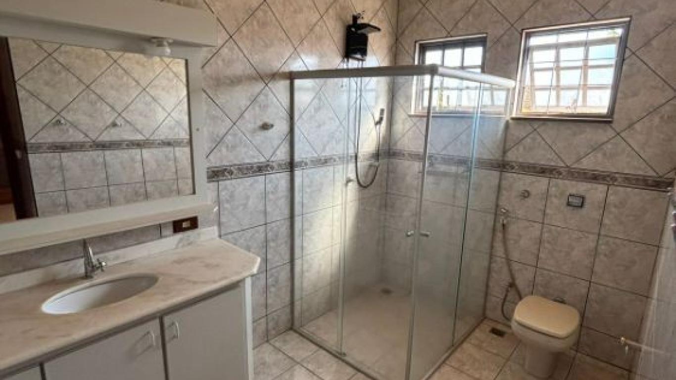 CASA NO Jardim Europa em Assis