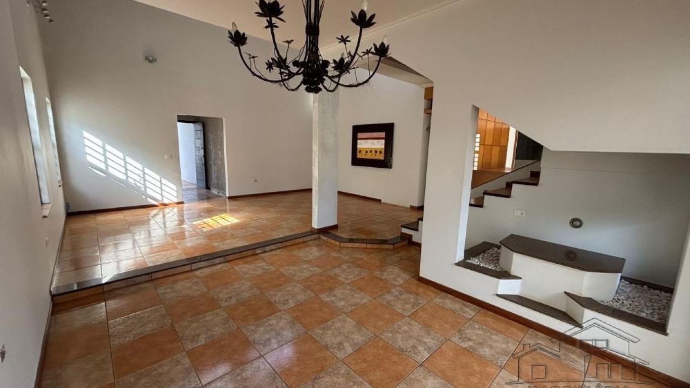 CASA NO Jardim Europa em Assis