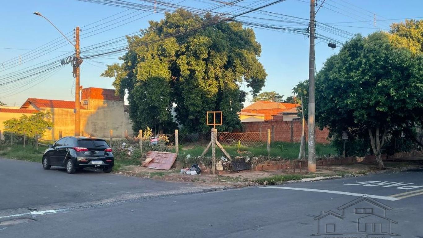 TERRENO NA Vila Progresso em Assis