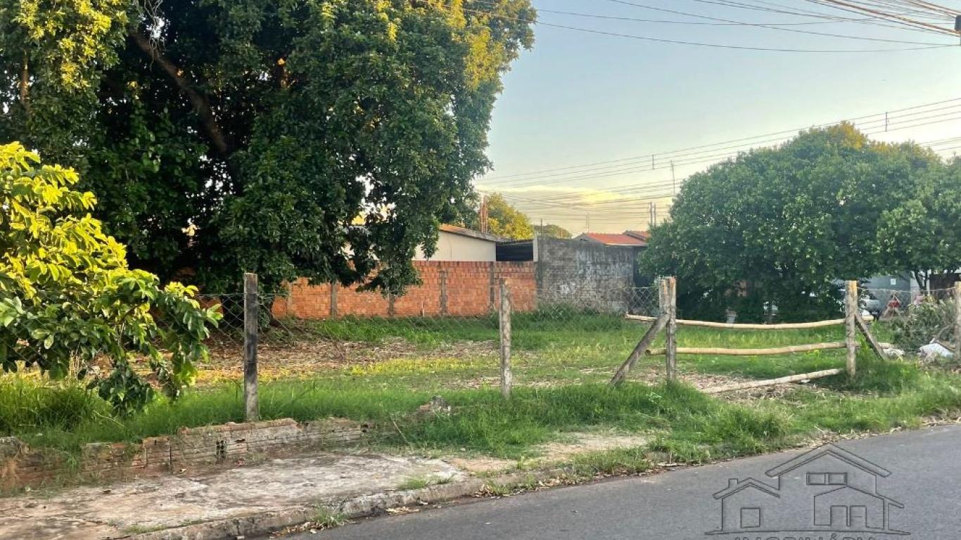 TERRENO NA Vila Progresso em Assis