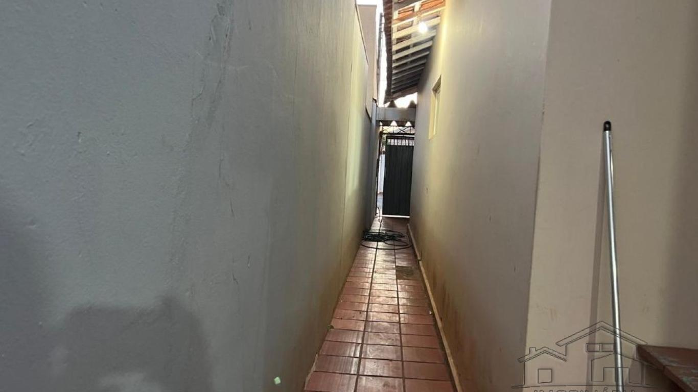 CASA NA Vila Ebenezer em Assis