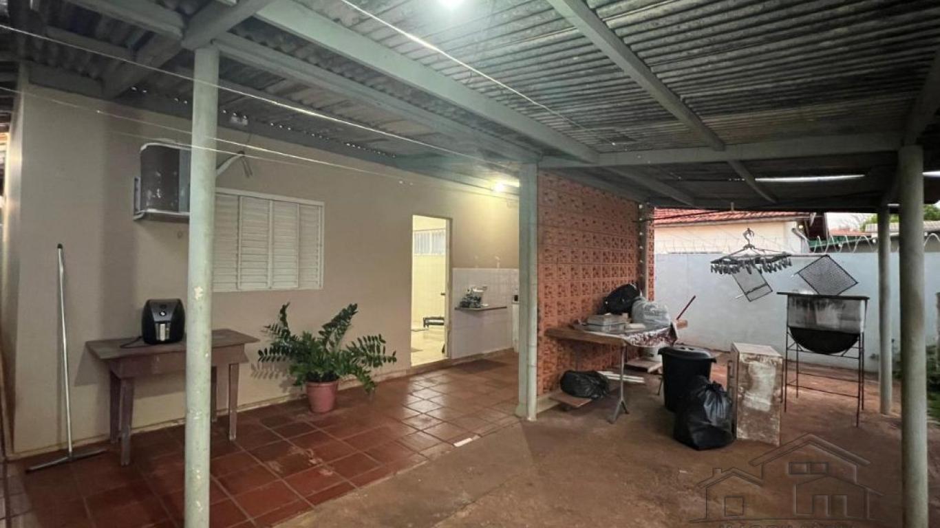 CASA NA Vila Ebenezer em Assis