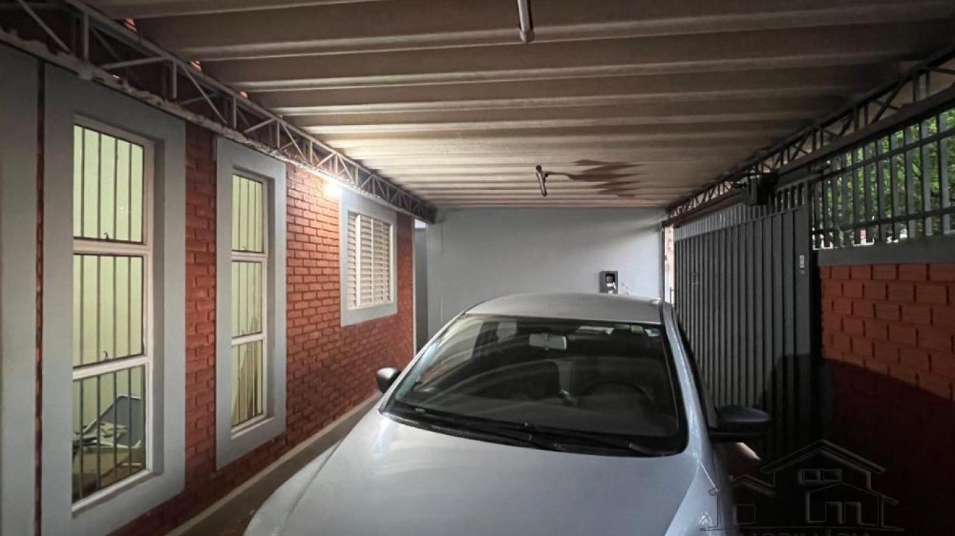 CASA NA Vila Ebenezer em Assis