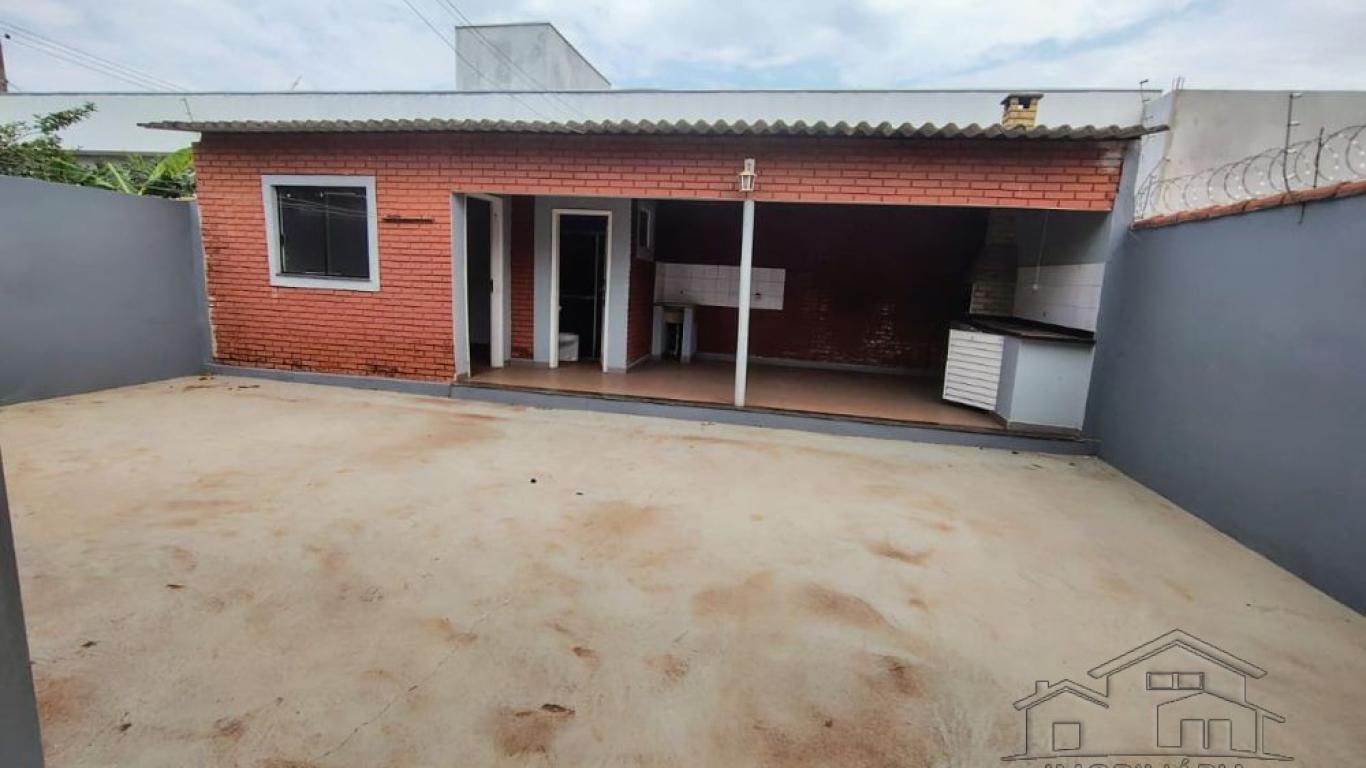 CASA NA Vila Brasileira em Assis