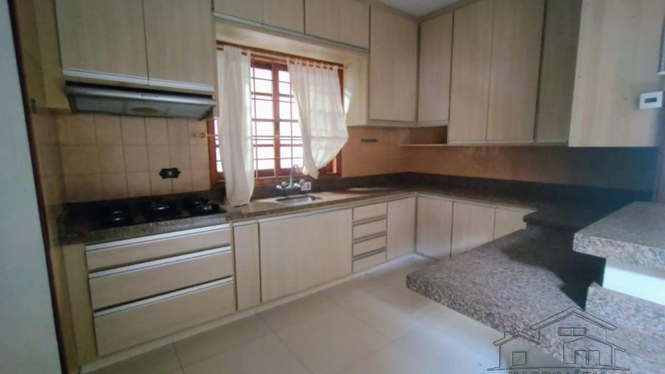 CASA NA Vila Central em Assis
