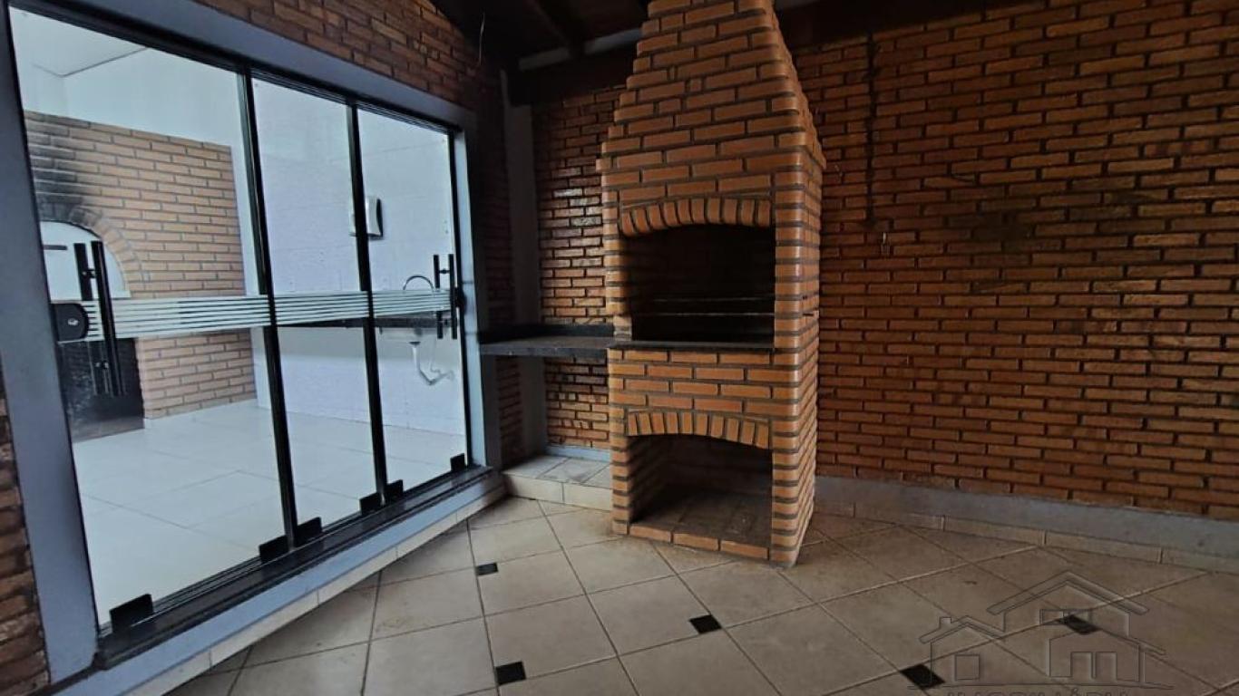 CASA NA Vila Central em Assis