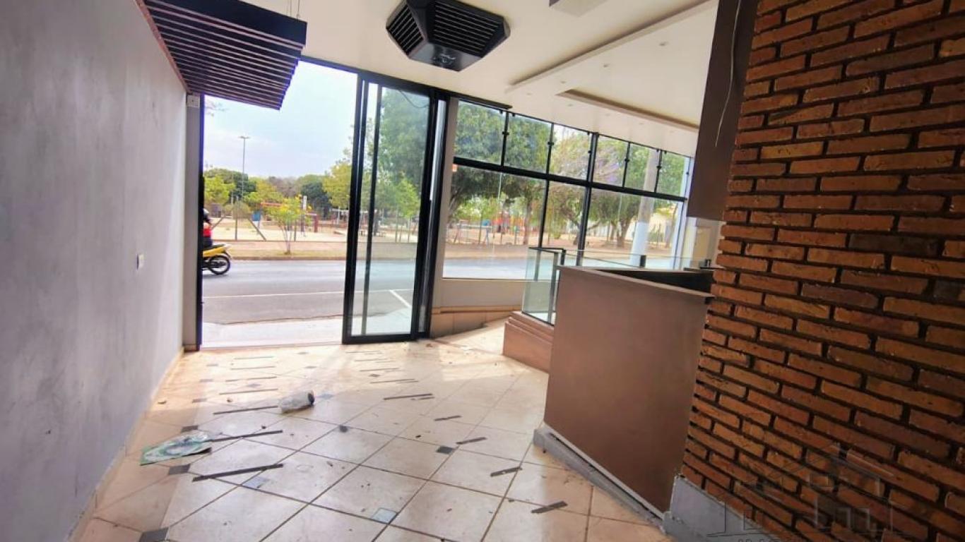 CASA NA Vila Central em Assis