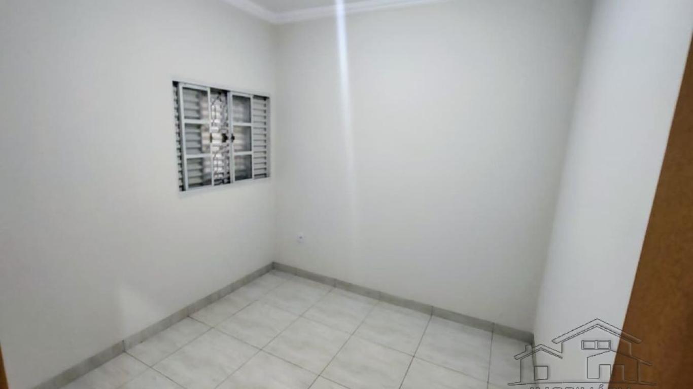 CASA NA Vila Tênis Clube em Assis
