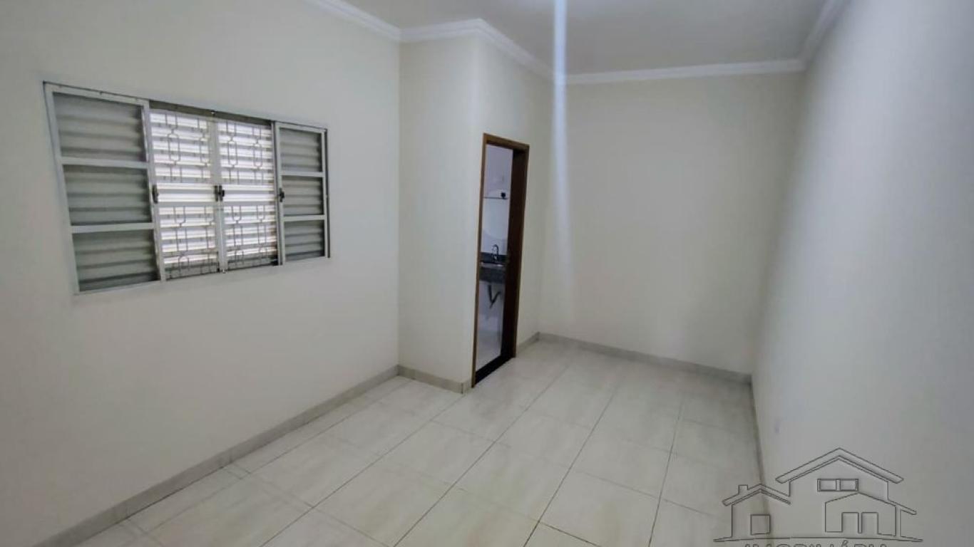 CASA NA Vila Tênis Clube em Assis