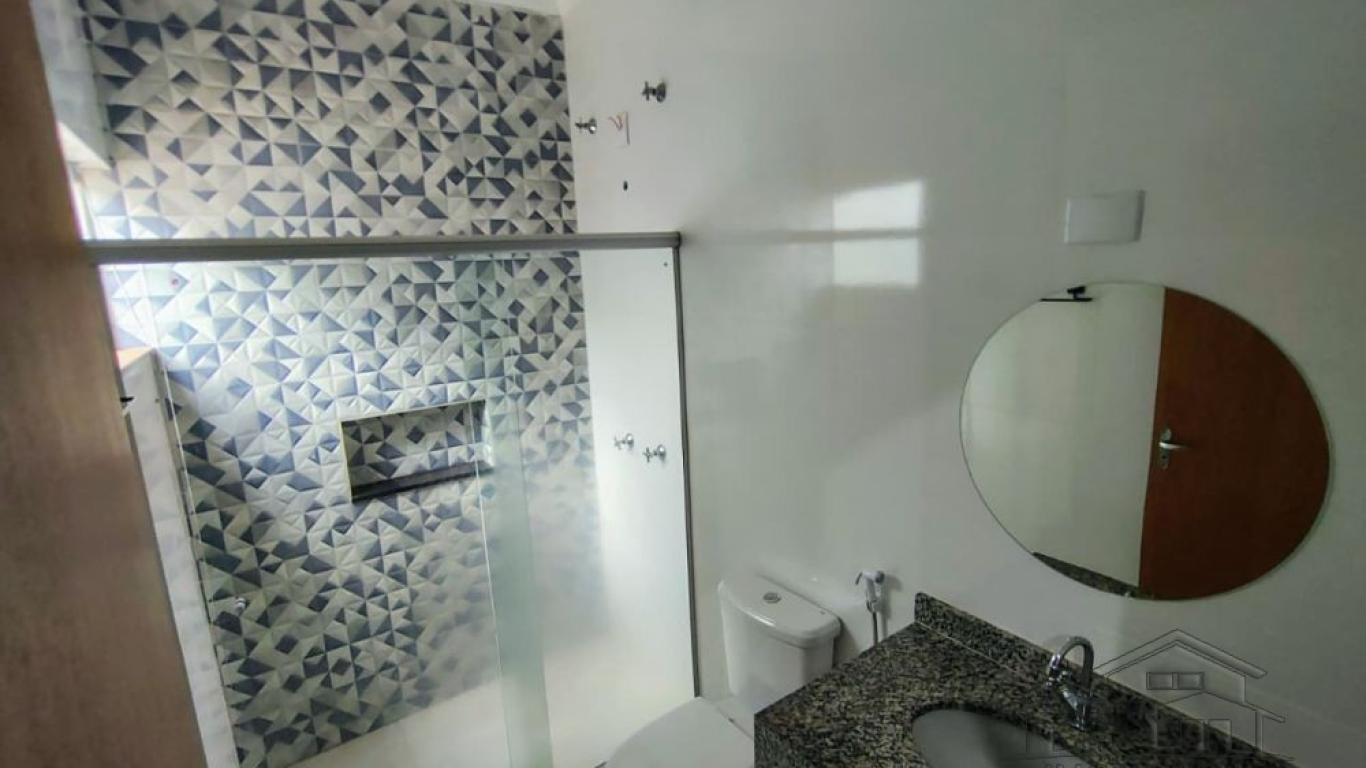 CASA NA Vila Tênis Clube em Assis