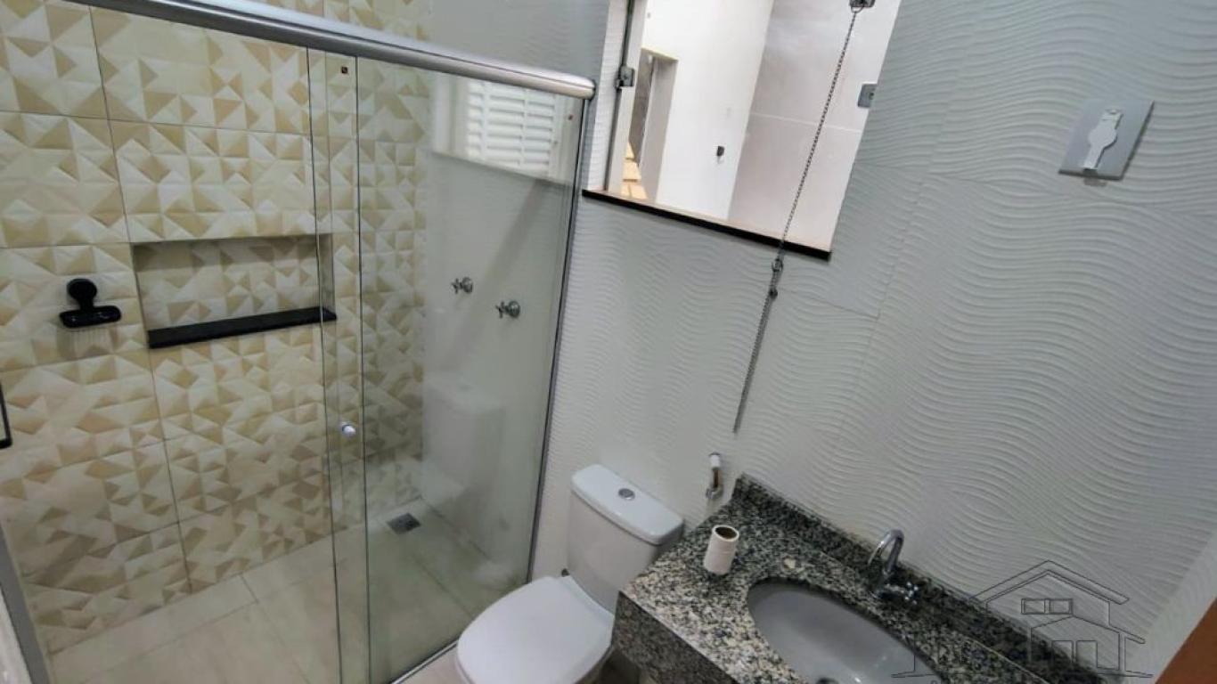 CASA NA Vila Tênis Clube em Assis