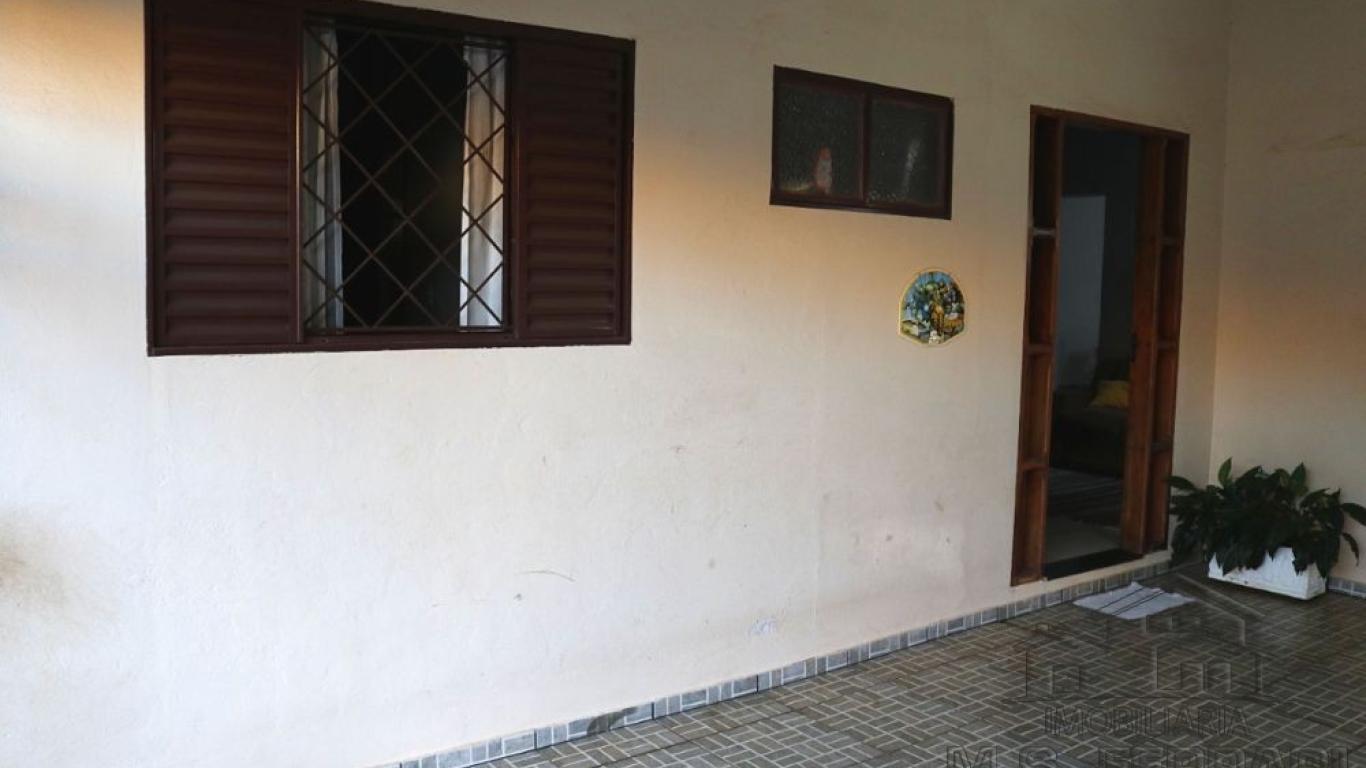 CASA NO Parque das Flores em Assis