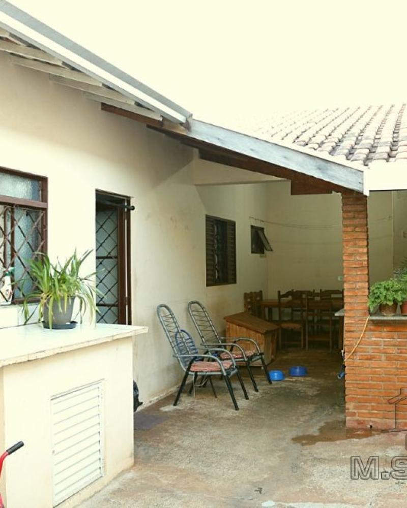 CASA NO Parque das Flores em Assis