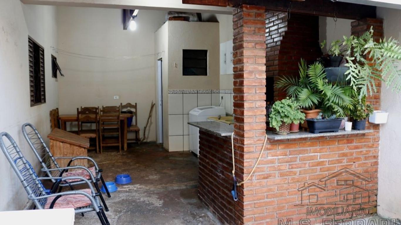 CASA NO Parque das Flores em Assis