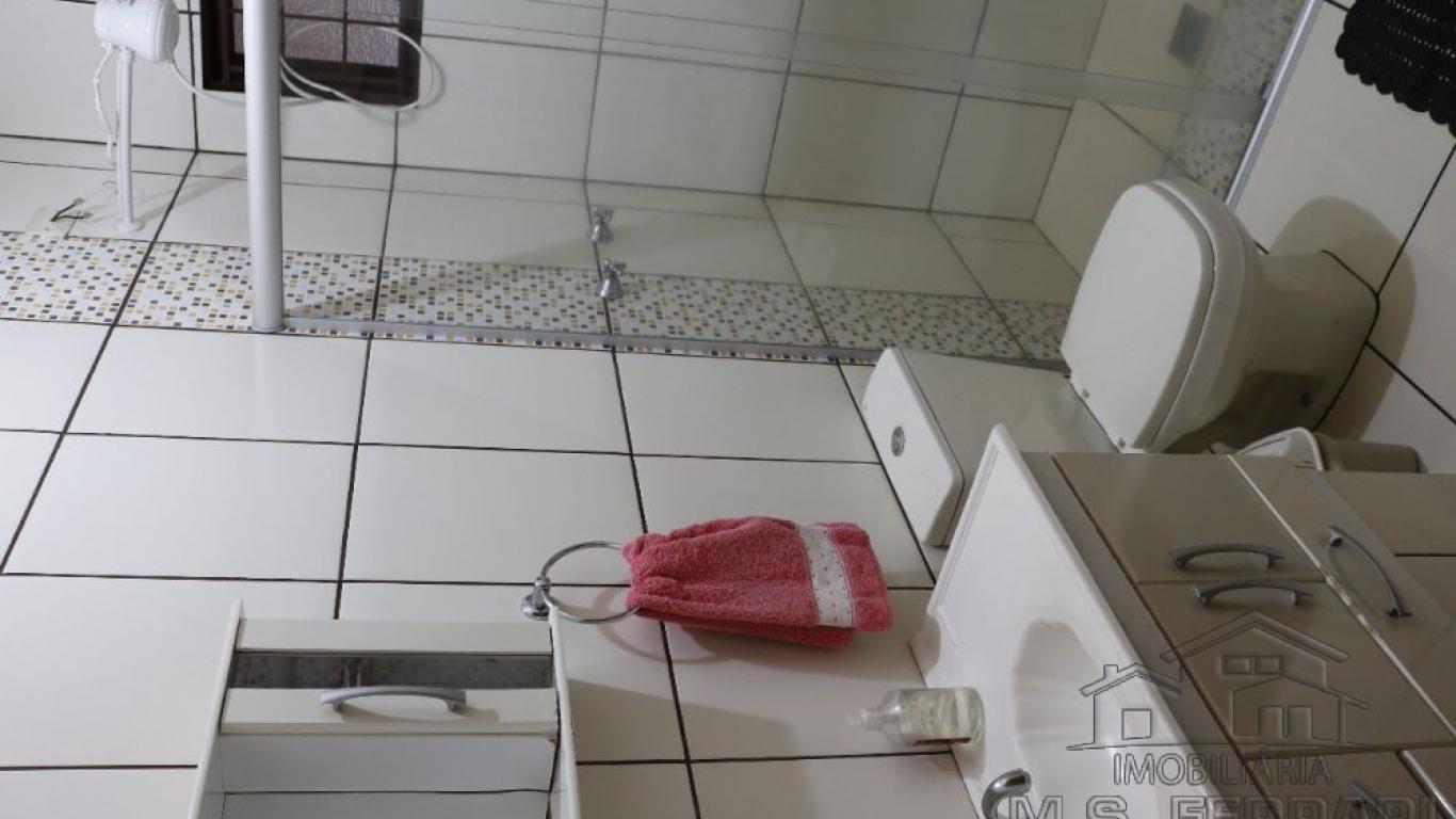CASA NO Parque das Flores em Assis