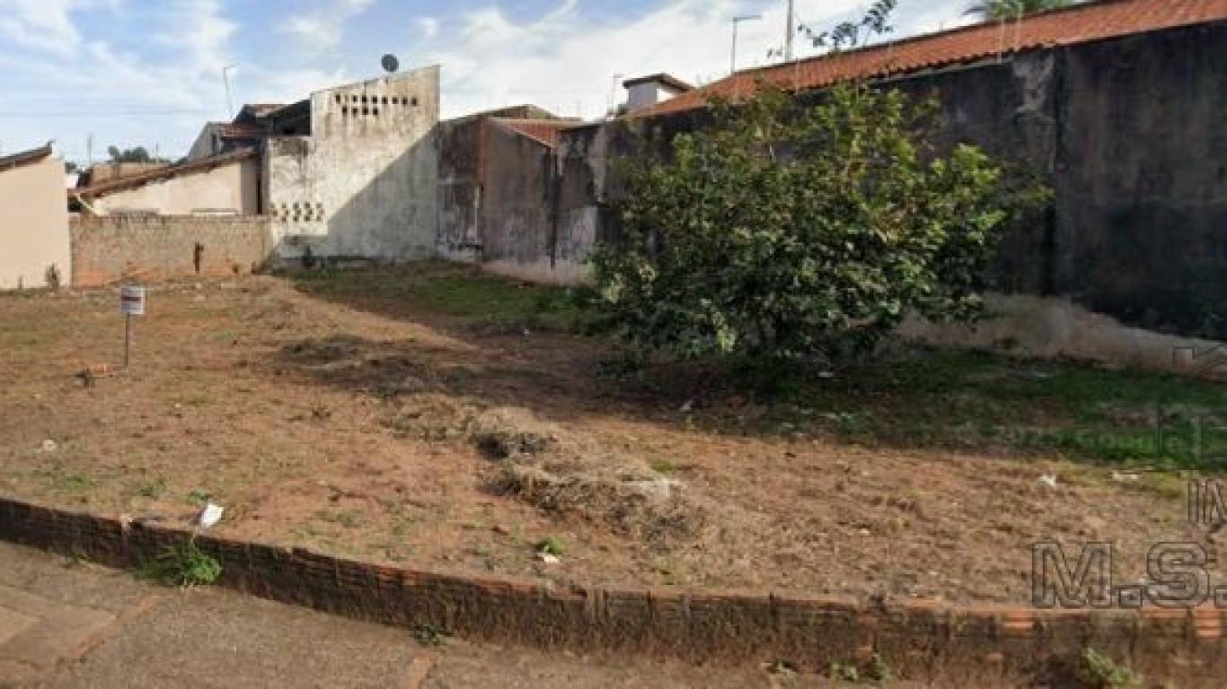 TERRENO NO SAN FERNANDO DO VALLEY em Assis