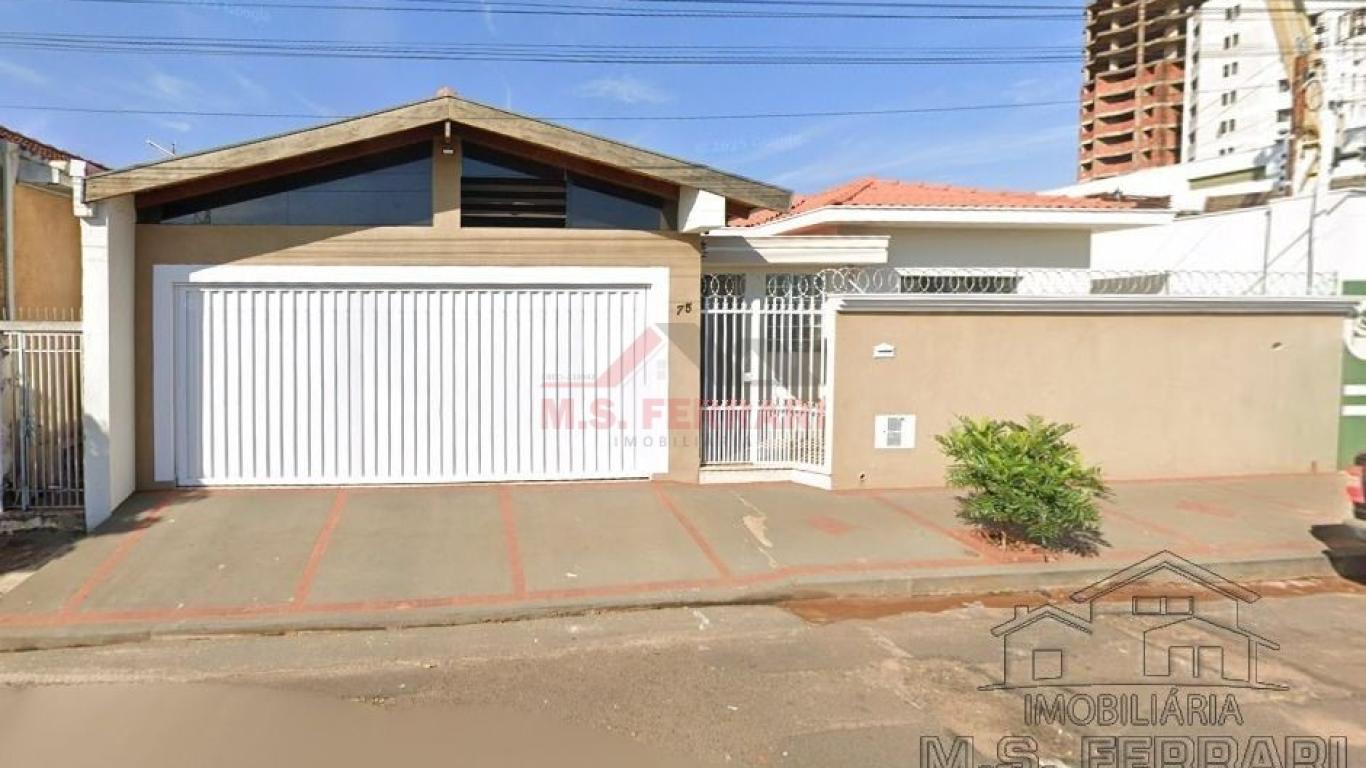 CASA NA Centro em Assis
