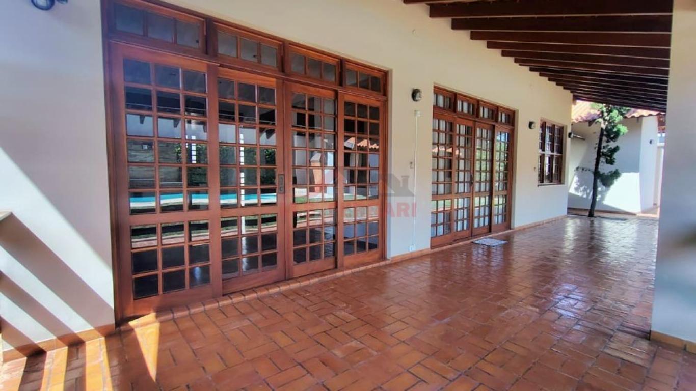 CASA NO Jardim Europa em Assis