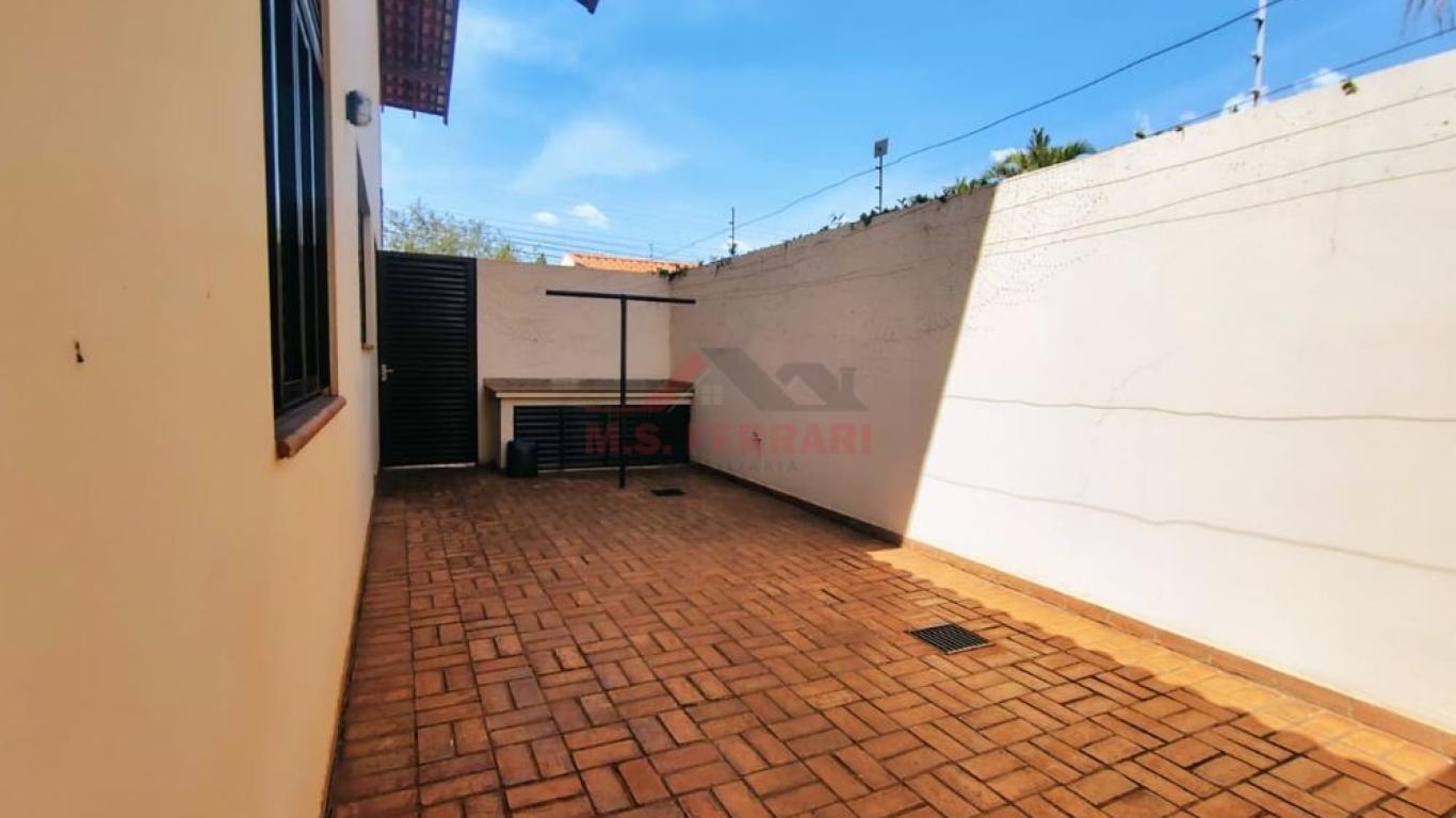 CASA NO Jardim Europa em Assis