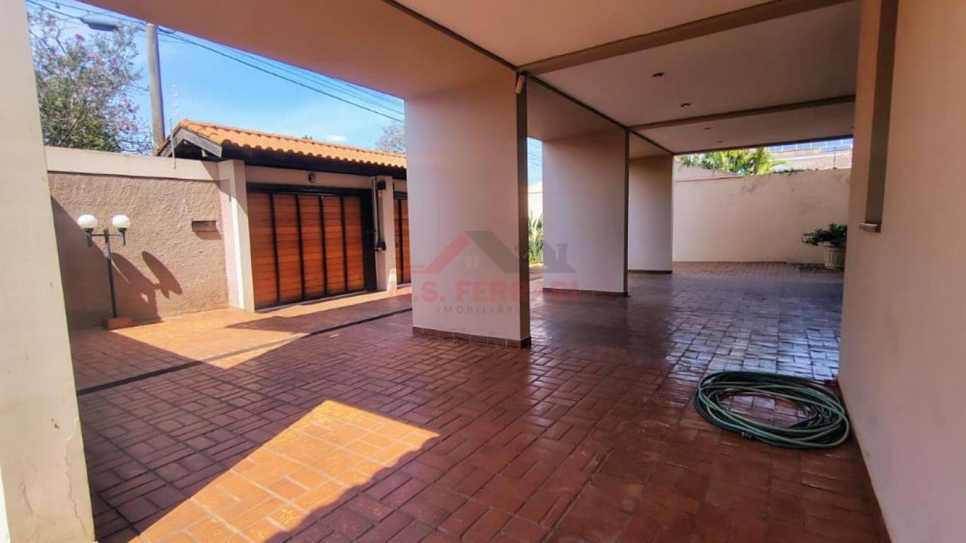 CASA NO Jardim Europa em Assis