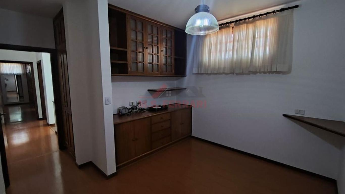 CASA NO Jardim Europa em Assis