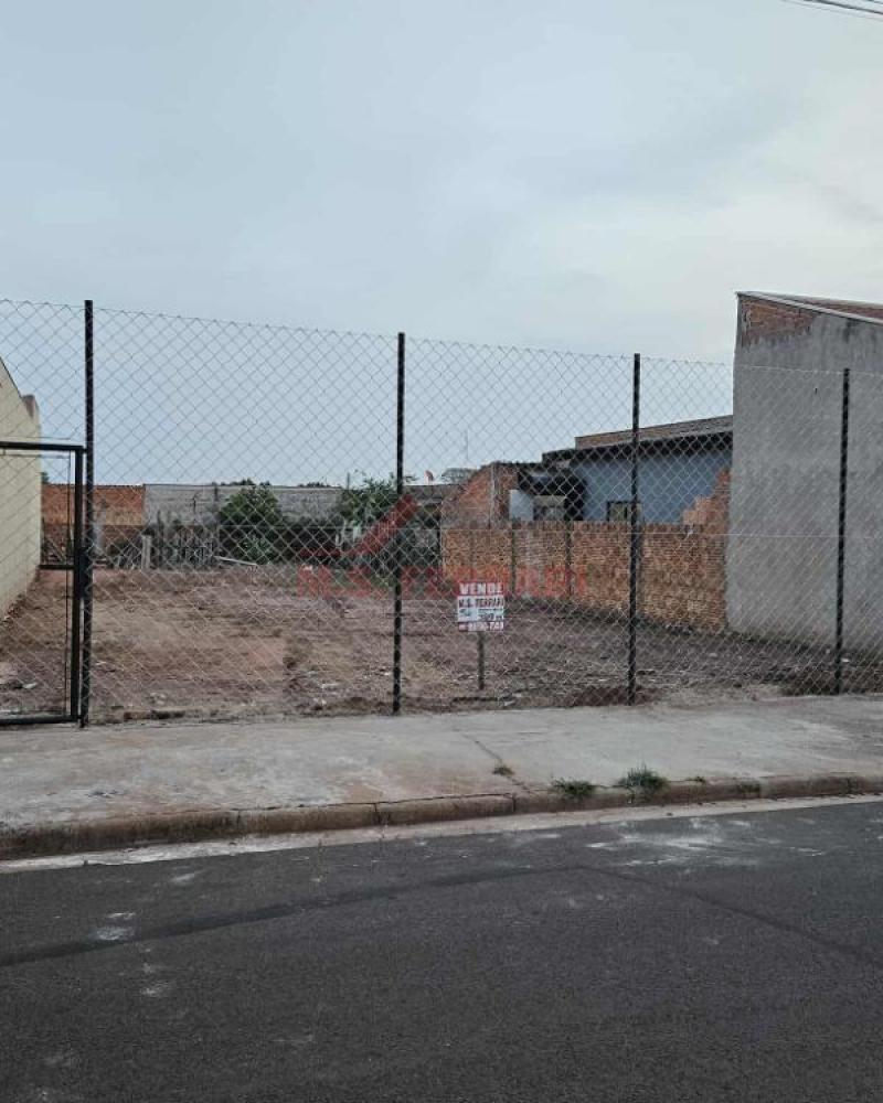 TERRENO NA Vila Ribeiro em Assis