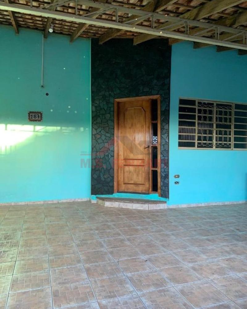 CASA NA Vila Operária em Assis