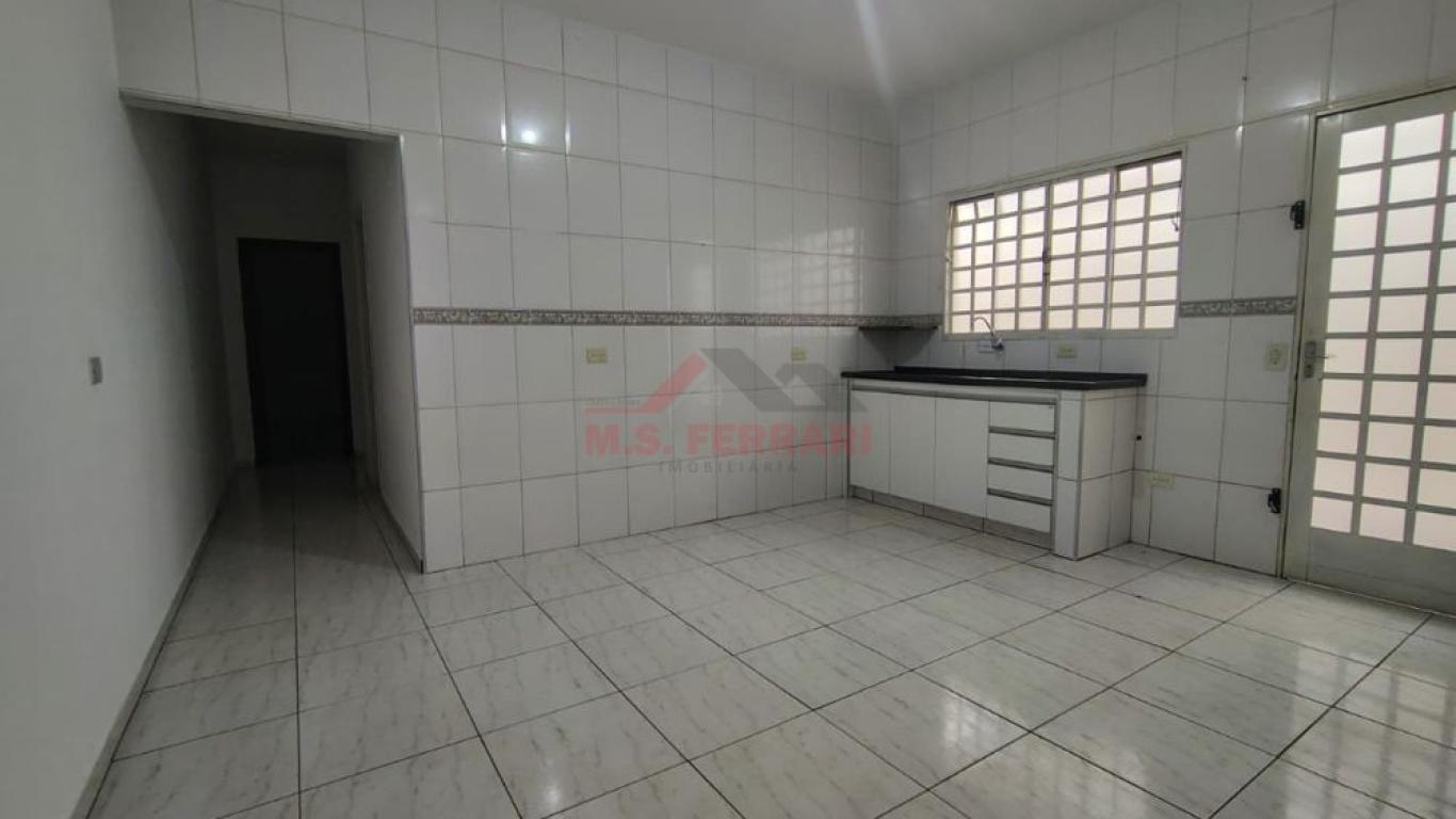 CASA NO Parque Universitário em Assis