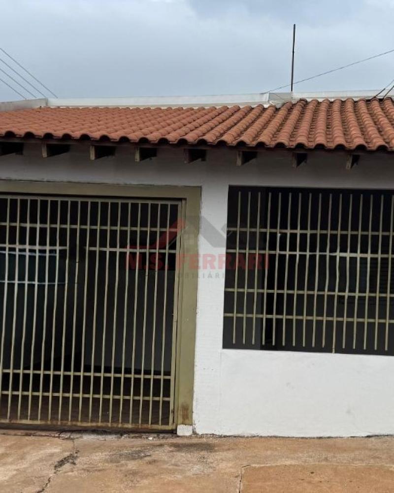 CASA NA Vila Ribeiro em Assis